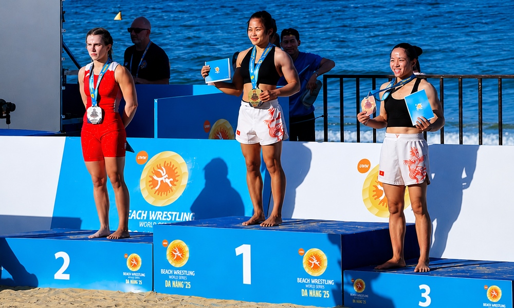 Bac Ninh wrestler wins gold at 2026 Beach Wrestling World Series
